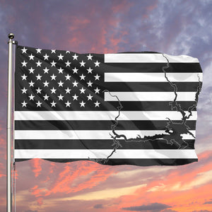 Lake Oroville Black & White American Boat Flag Wall Art Single Sided - 36"x60" 